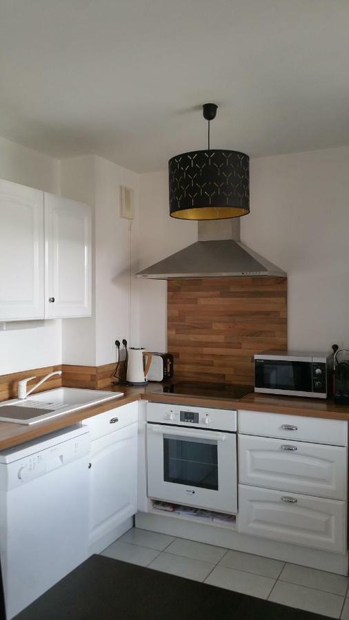 Apt 50M2 Avec Balcon Tout Equipe Proche D'Avignon Apartment Перн-ле-Фонтен Екстериор снимка