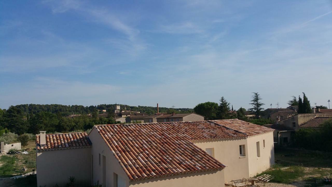 Apt 50M2 Avec Balcon Tout Equipe Proche D'Avignon Apartment Перн-ле-Фонтен Екстериор снимка